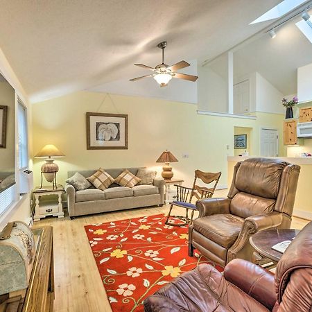Charming Retreat Near Downtown Frankfort And Beaches מראה חיצוני תמונה