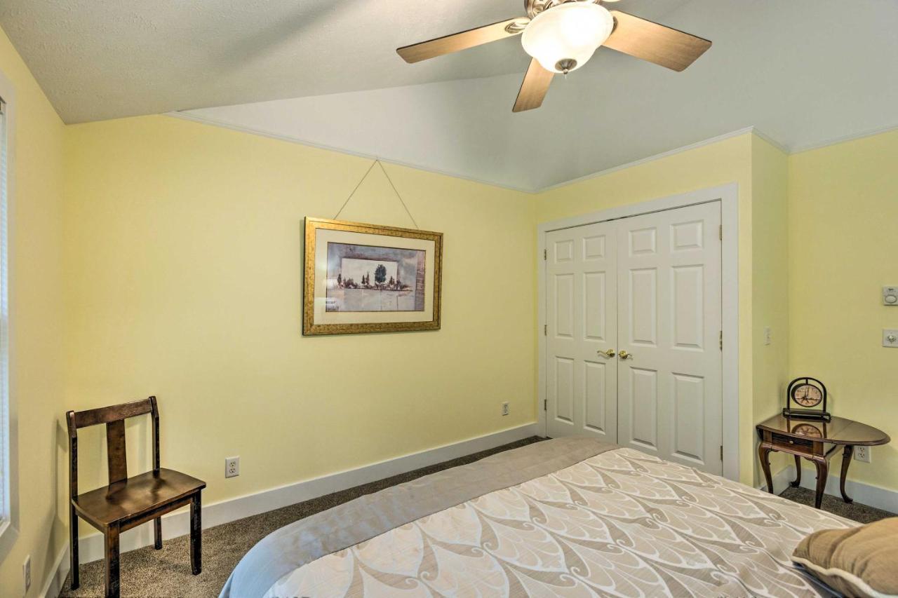 Charming Retreat Near Downtown Frankfort And Beaches מראה חיצוני תמונה
