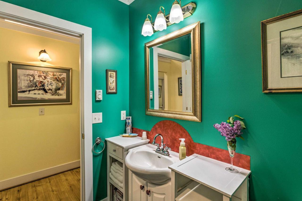 Charming Retreat Near Downtown Frankfort And Beaches מראה חיצוני תמונה