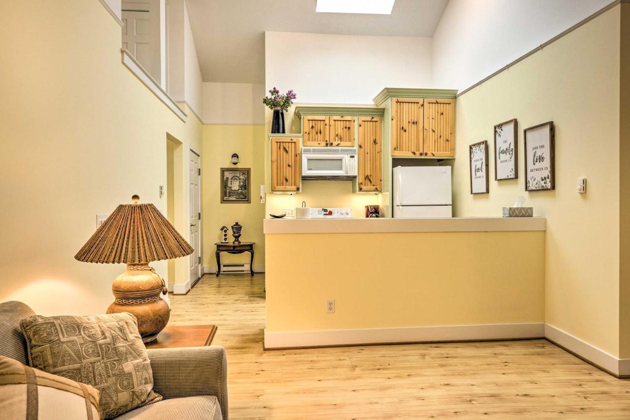 Charming Retreat Near Downtown Frankfort And Beaches מראה חיצוני תמונה