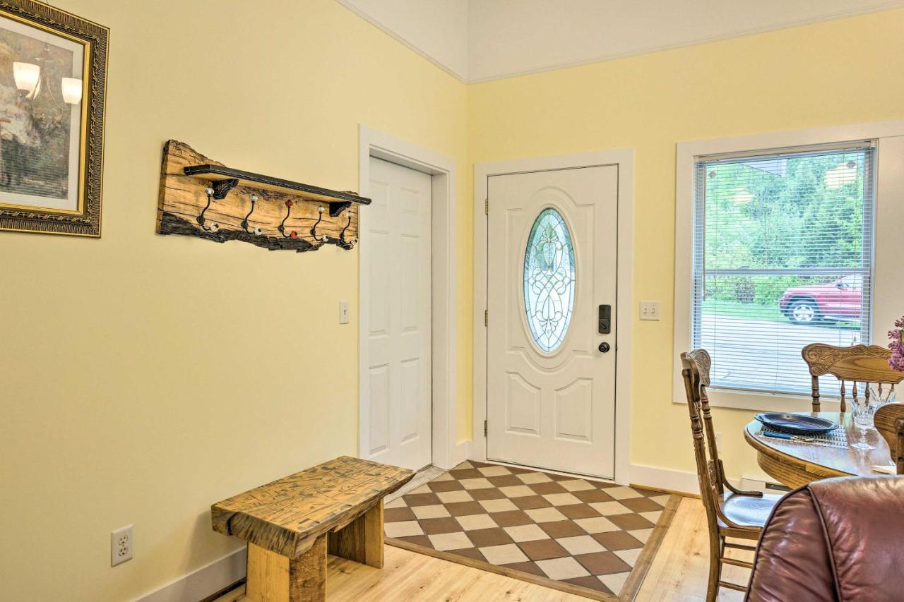 Charming Retreat Near Downtown Frankfort And Beaches מראה חיצוני תמונה